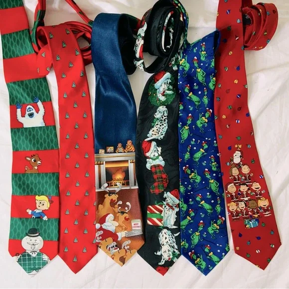 VINTAGE Peanuts Festive Holiday Pattern Tie UNISEX